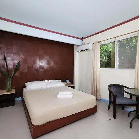 Cebu Hilltop Hotel Exterior photo